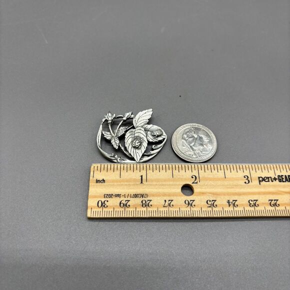 Pewter Ladybug Brooch Sisk Leaf Nature Pin Botanical Round Insect 2000s - Picture 3 of 3